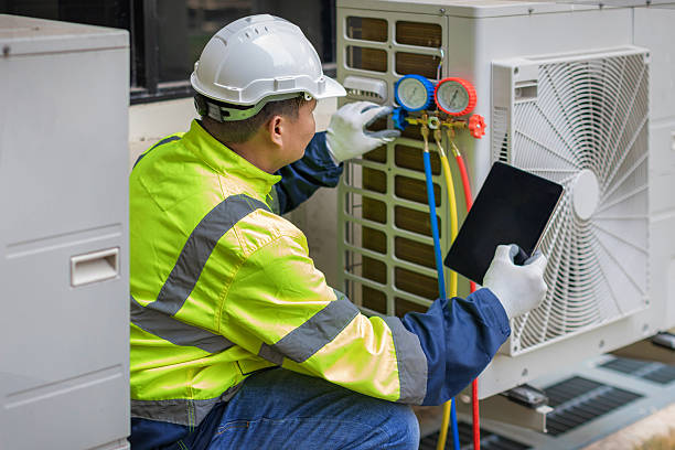 Professional Ac Installation technician working in Long Beach, NY
